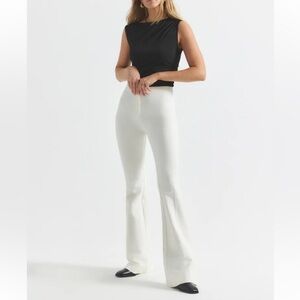 NWT DEREK LAM 10 CROSBY Flare Soft White Cotton Elastane Flare Trousers Size 16